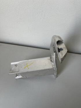 Oem60 Audi 12-18 A6 A7 S6 S7 Rs7 C7 4g8 Left Front Bumper Reinforcement Bracket
