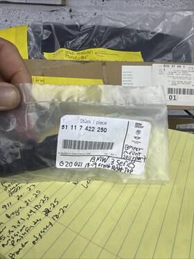 1117422250 Bmw 2018-2019 3 Series Front Right Bumper Bracket Oem
