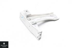 51117296856 Bmw 2014-2021 I3s - Right Front Bumper Reinforcement Bar / Bracket Lower