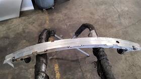 51647333144 Bmw 2013 2014 2015 750i Front Bumper Reinforcement Assembly Oem