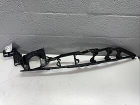 51657157990 Bmw 07-14 E70 E71 X5 X6 Front Right Headlight Fender Bracket Mount Support Oem