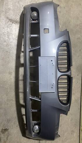 7111739 Bmw 04-07 525i 530i E60 Front Bumper Exterior Cover Panel Oem Silver