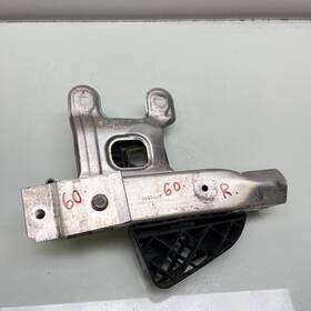 8051190-03 Bmw 1 2 3 4 Series Front Right Bumper Crash Bar Bracket 5111 Oem