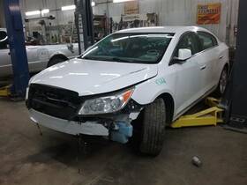 190-00864a Buick Local Pickup Only Rear Bumper Tailpipe Below Cover Opt Ud7 Fits 10-13 Lacrosse