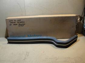 1623590 Cadillac 1978-85 Eldorado Right Pass Side Rear Bumper Impact Strip Molding Trim