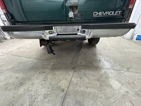 00999863 Chevrolet Used Rear Bumper Assembly Fits 1997 Suburban 2500 Step 5