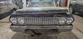 105.gm1s63 Chevrolet 1963 Impala Front Bumper Assembly With Brackets 1156293