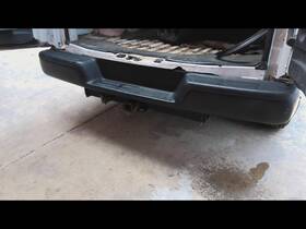 15733282 Chevrolet Used Rear Bumper Assembly Fits 2005 Express 3500 Van Painted Gra