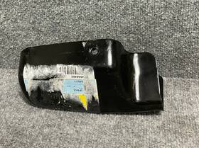 15838209 Chevrolet 07-13 Silverado 1500 Front Right Side Bumper Impact Bar Outer Bracket
