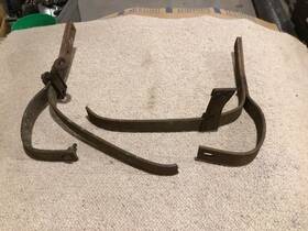 597866 Chevrolet 597863 597864 597865 1938 Chevy Front Bumper Brackets Original Gm Pair Master Deluxe 85