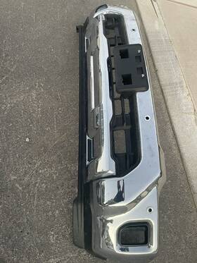 85069297 Chevrolet 2024 Chevy Silverado Hd 2500/3500 Front Bumper Assembly With Sensors