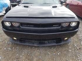 105-01636b Dodge 11-14 Challenger Srt8 Oem Front Bumper Assembly Black With Grilles Fogs