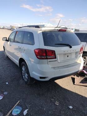 195.ch2214 Dodge 2014 Journey Tail Finish Panel