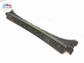 69830900 Ferrari 2008-14 California Front Lower Absorber Bumper Foam Trim Bracket F149