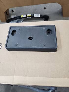 71051pm Ford Ecosport Front Bumper License Plate Mounting Bracket. Used Crack 2020