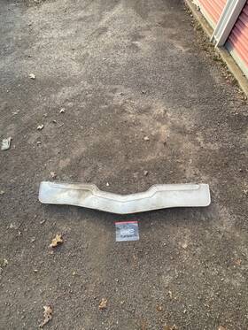 D4dz-17779-a Ford 1974-1977 Maverick Comet Front Bumper Filler Panel With Metal Support - Oem