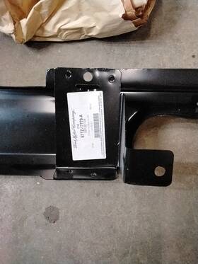 E7tz-17779-a Ford E7tz17779a Genuine 1987-1991 Bronco Front Bumper Filler Black