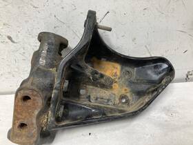 Freightliner 21-28531-000 2008-2020 Cascadia Left/driver Bumper Bracket - Used P/n 2128531