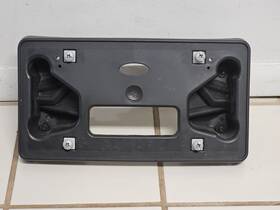 84059862 General Motors 6th Gen Chevrolet Camaro Zl1 Front Bumper License Plate Mount Oem