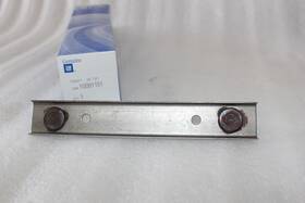 10091151 Gm Nos Oem Oldsmobile 1990-1997 Cutlass Reinforcement Assy. Front Bumper