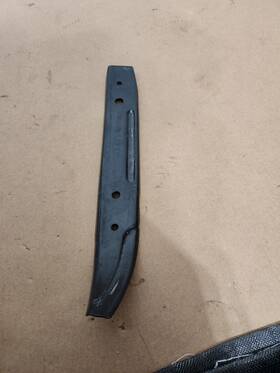 15805750 Gm Oem 05-13 Left Chevrolet Corvette Front Bumper Fascia Reinforcement