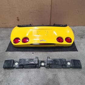 15895250 Gm 05-13 Corvette C6 Rear Bumper Facia Complete With Lights And Absorber Pad Aa7198
