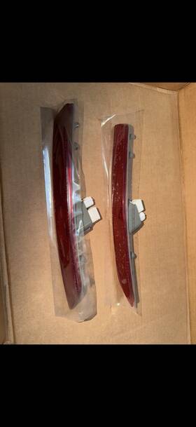 84766482 Gm 2021-2024 Escalade Tahoe Yukon Rh Lh Set Side Rear Fascia Lower Signal Lamp Oem