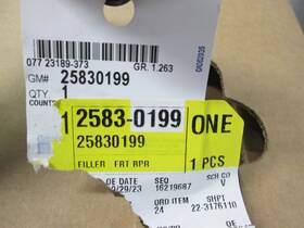25830199 Gm Oem 07-14 Avalanche Front Bumper Components-outer Filler