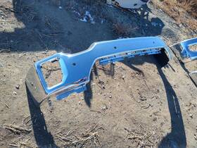 84682972 Gmc 20-23 Sierra 2500 3500 Truck Front Bumper Chrome Sensor Holes