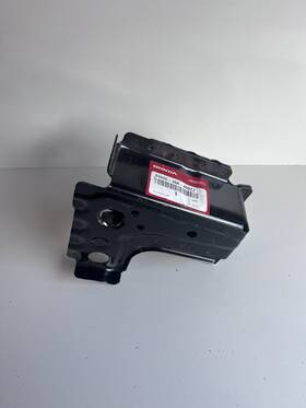 04606-30a-a00zz Honda Oem Right Side Frame Bracket
