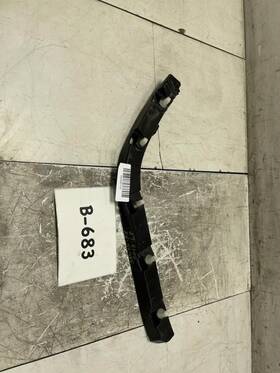 86615-4z000 Hyundai 2013 Santa Fe Sport Front Left Driver Side Bumper Mount Bracket Oem