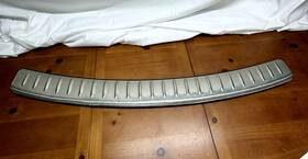 999t6-3w000 Infiniti 2011-2014 Qx56 Qx80 Rear Bumper Protector Stainless Steel Molding Oem