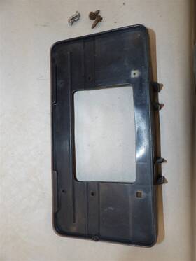 8952003479 Jeep Front License Plate Frame Bumper Mounting Bracket Cherokee Xj 1997-2001