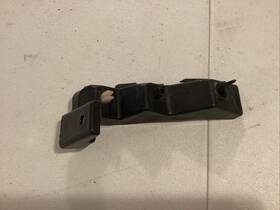 86553-b2010 Kia 86553b2010 2011 Soul Front Bumper Left Side Lower Guide Bracket Support L