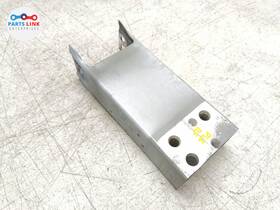 Lr123919 Land Rover 18-20 Range Velar Front Right Bumper Horn Reinforcement Side Bracket L560