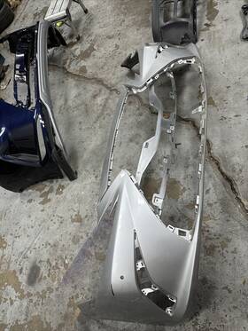 52119-06j00 Lexus Front Bumper Cover Silver 19-22 Es350/es300h With Sensr Holes Oem