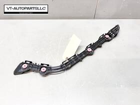 5215706060 Lexus 2013-2018 Es300h Es350 Rear Bumper Right Side Upper Support Bracket Oem