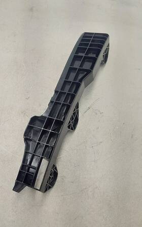 52116-30070 Lexus Lx1032104 2007 Gs350 Front Left Lower Bumper Retainer Oem