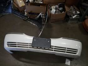 105-01499b Lincoln 03-11 And Town Car Front Bumper Without Fog Lamps 120983