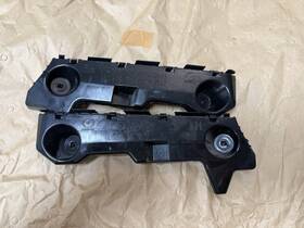 Va40502j1 Mazda 2023-2025 Cx-50 Rear Left And Right Side Bumper Cover Retainer Bracket