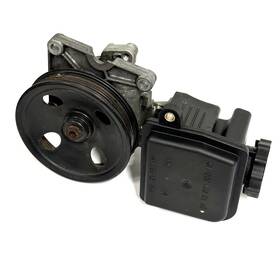 0024662401 Mercedes-benz 2005 Chrysler Crossfire Power Steering Pump Reservoir Assembly Oem 48k