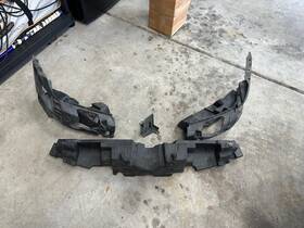 1728850137 Mercedes Benz 12-16 R172 Slk250 Slk350 Front Bumper Foam Brackets Complete