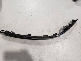 192.mb1y03 Mercedes-benz Front Right Bumper Moulding - 2003 Sl500 R230 Convertible Oem