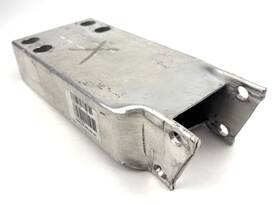 15-20mercedes Mercedes-benz 2056200695 W205c350e C300frontright Side2bumperreinforcementbracket2056200695