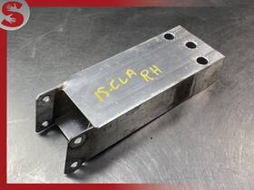 A2466200495 Mercedes-benz Cla250 C117 Front Bumper Reinforcement Bar Right Bracket Oem 2014-2019