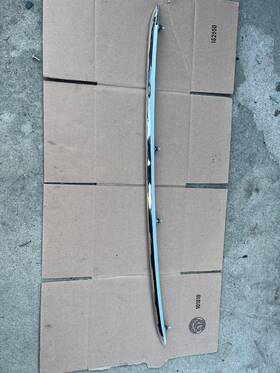 620725r00a Nissan 2019-2023 Kicks Bumper Face Bar Trim Molding Step Pad Front Lower Oem