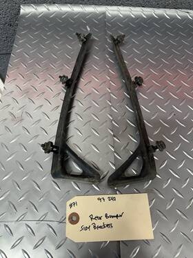 62222-65f00 Nissan #71- 95-98 240sx S14 Oem Rear Bumper Mounting Brackets Support Bracket