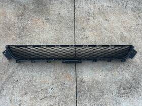62254-5na0a Oem 2019 - 2022 Infiniti Qx50 Front Bumper Lower Center Grille 62254 5na0a