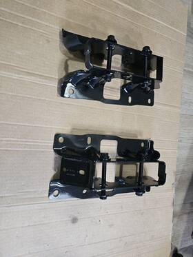 68414911 Ram Cummins 2019-2024 2500 3500 Front Bumper Brackets Oem
