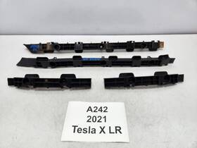 1034831-00-d Tesla 2016-2023 Oem Model X Rear Left Right Bumper Mount Bracket Black Set